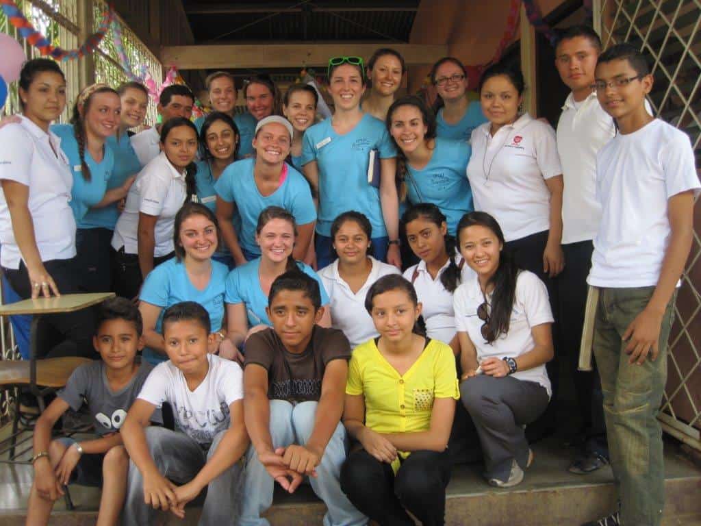 Group of DUSON students, UPOLI students and community health promotors - Barrio Villa Libertad.