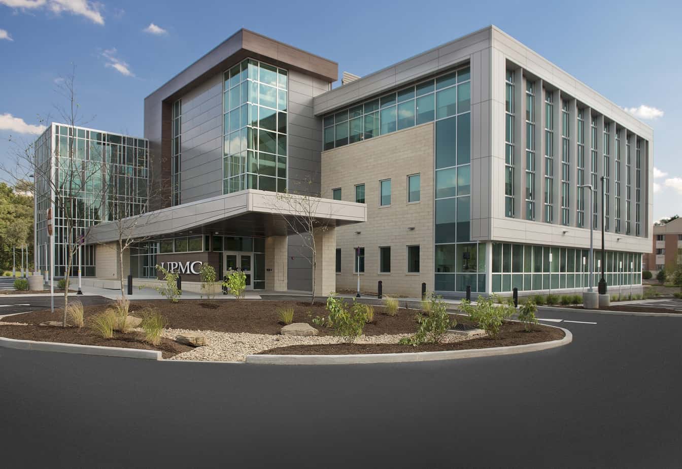 UPMC Unveils New Outpatient Center to Serve Hampton, Allison Park and